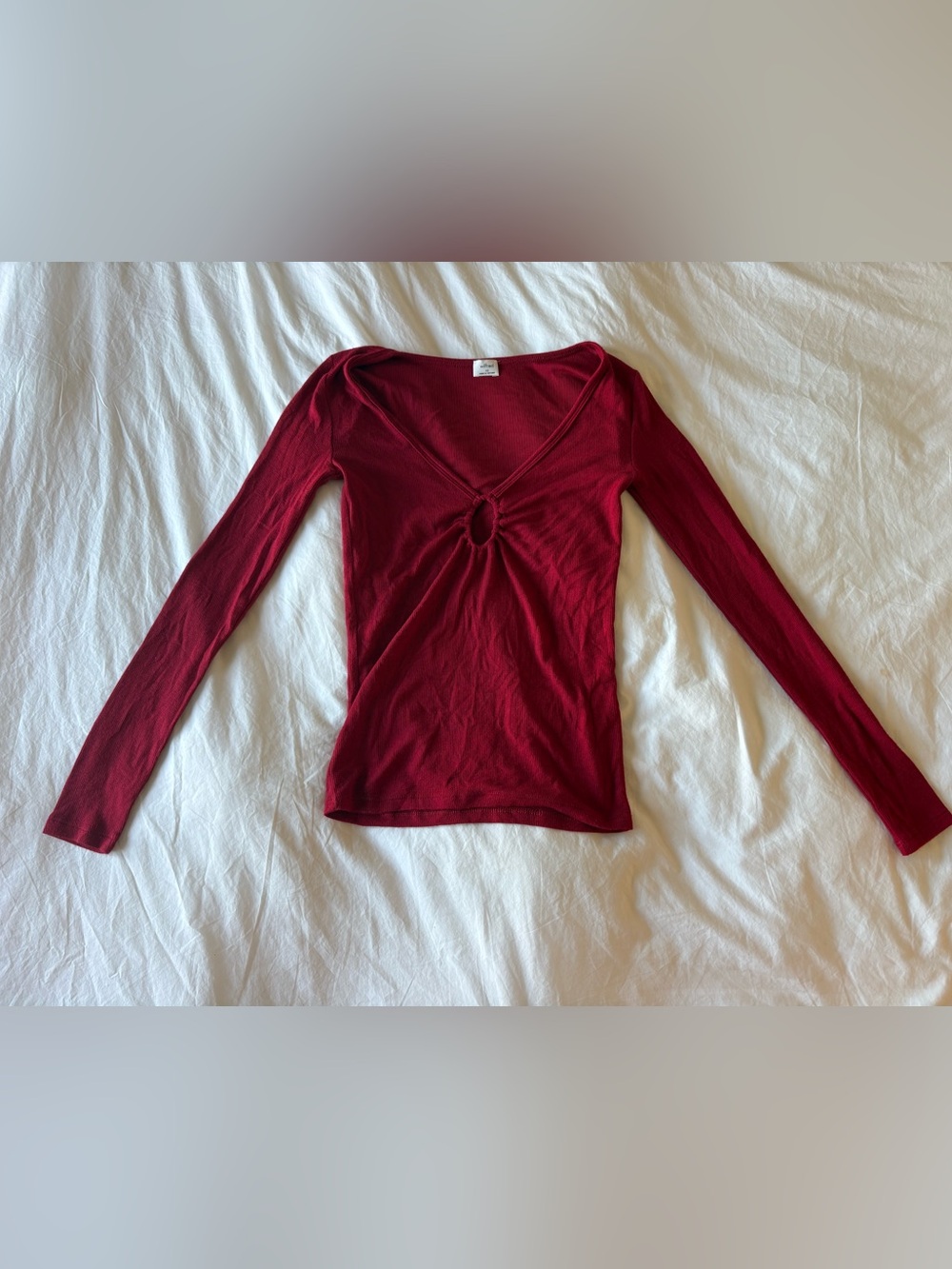 Aritzia Wilfred keyhole long sleeve
